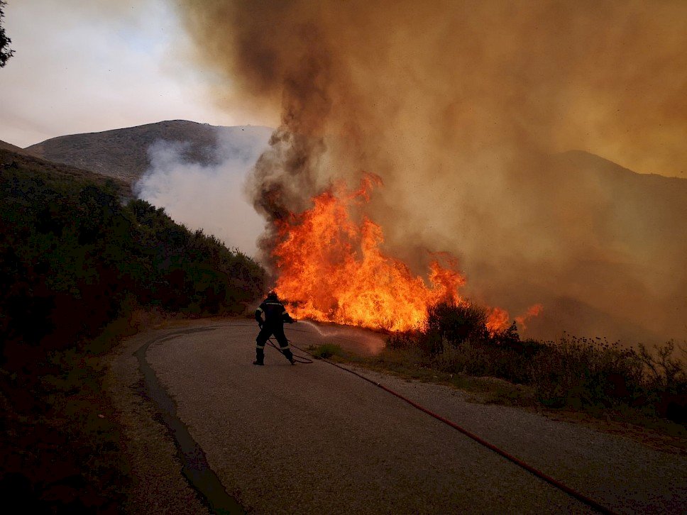 &Delta;&iota;&alpha;&chi;&epsilon;ί&rho;&iota;&sigma;&eta; &Alpha;&kappa;&rho;&alpha;ί&omega;&nu; &Gamma;&epsilon;&gamma;&omicron;&nu;ό&tau;&omega;&nu; &Pi;&upsilon;&rho;&kappa;&alpha;&gamma;&iota;ά&sigmaf; &ndash; &Epsilon;&kappa;&pi;&alpha;ί&delta;&epsilon;&upsilon;&sigma;&eta; &Tau;&omicron;&pi;&iota;&kappa;ώ&nu; &Kappa;&omicron;&iota;&nu;&omega;&nu;&iota;ώ&nu;