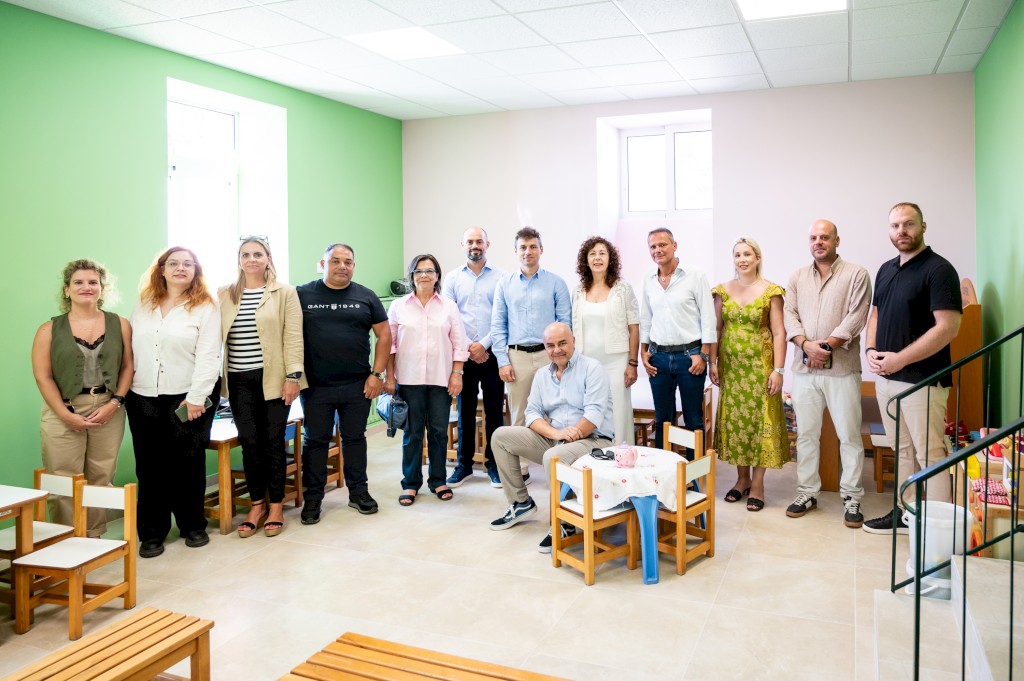 Αγιασμός και... "πρώτο κουδούνι" στα σχολεία του Δήμου Μάνδρας - Ειδυλλίας