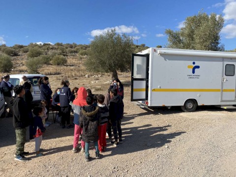 Ολοκληρώθηκαν οι δράσεις εμβολιασμού σε παιδιά Ρομά για την πρόληψη εξάπλωσης της Ιλαράς