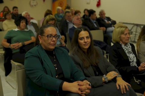 Με ιδιαίτερη επιτυχία η εκδήλωση με αφορμή την Παγκόσμια Ημέρα για την εξάλειψη της βίας κατά των Γυναικών, στο πλαίσιο της δράσης ευαισθητοποίησης του Δήμου Μάνδρας – Ειδυλλίας