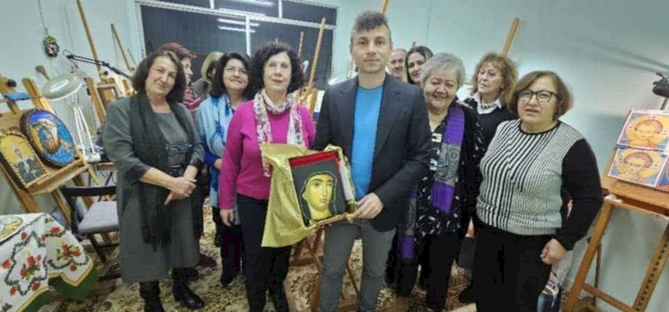 &Nu;έ&omicron; &tau;&mu;ή&mu;&alpha; &beta;&upsilon;&zeta;&alpha;&nu;&tau;&iota;&nu;ή&sigmaf; &alpha;&gamma;&iota;&omicron;&gamma;&rho;&alpha;&phi;ί&alpha;&sigmaf; &sigma;&tau;&omicron; &Delta;ή&mu;&omicron; &Mu;ά&nu;&delta;&rho;&alpha;&sigmaf; - &Epsilon;&iota;&delta;ύ&lambda;&lambda;&iota;&alpha;&sigmaf;