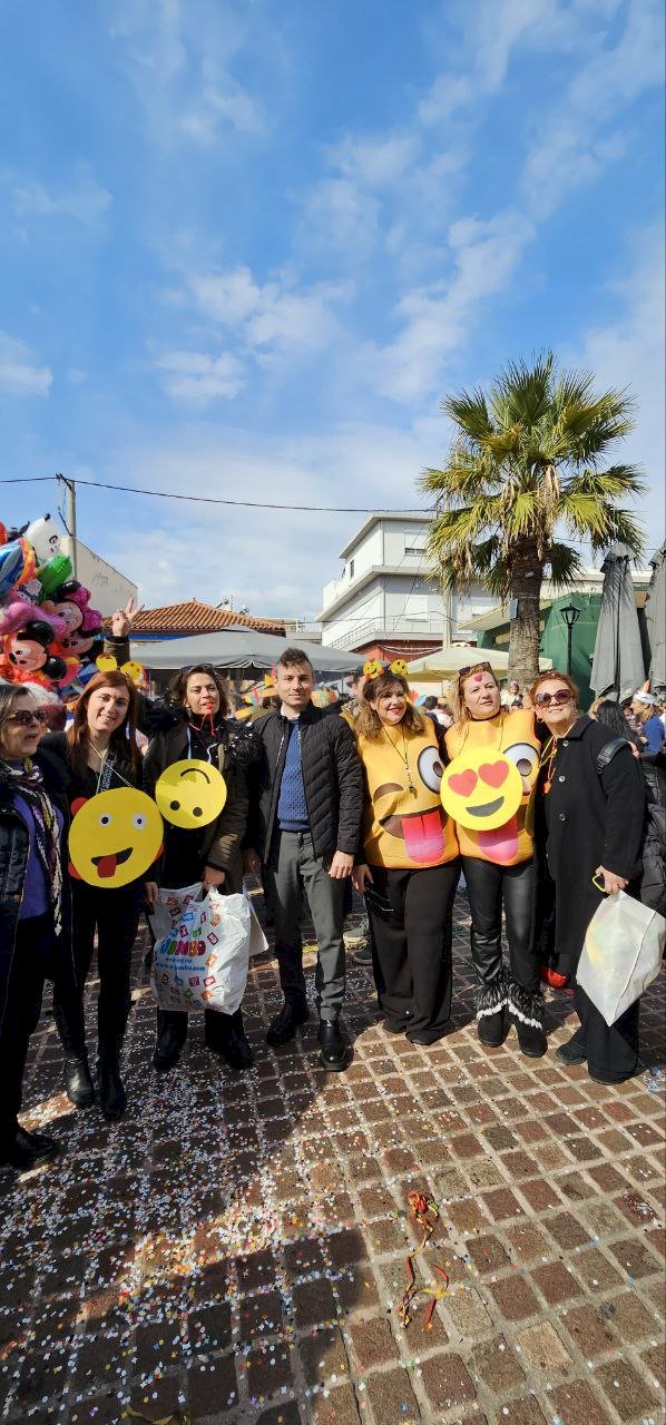 &Eta; &Mu;ά&nu;&delta;&rho;&alpha; &sigma;&epsilon; &rho;&upsilon;&theta;&mu;&omicron;ύ&sigmaf; &kappa;&alpha;&rho;&nu;&alpha;&beta;&alpha;&lambda;&iota;&omicron;ύ -  &Eta; &alpha;&pi;&omicron;&kappa;&rho;&iota;ά&tau;&iota;&kappa;&eta; &pi;&alpha;&rho;έ&lambda;&alpha;&sigma;&eta;  &xi;&epsilon;&pi;έ&rho;&alpha;&sigma;&epsilon; &kappa;ά&theta;&epsilon;  &pi;&rho;&omicron;&sigma;&delta;&omicron;&kappa;ί&alpha;