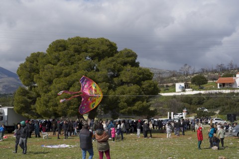 Καθαρά Δευτέρα στον Δήμο Μάνδρας-Ειδυλλίας: Γέμισε από ζωή το Μελετάκι Μάνδρας μετά από δεκαετίες με δωρεάν γεύσεις της Σαρακοστής, μουσική και χορό