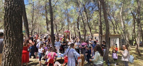 Για πρώτη φορά – ένας νέος θεσμός γεννιέται στον Δήμο μας! Η πρώτη Πρωτομαγιάτικη γιορτή στο δάσος της Κιάφας είναι γεγονός και ανοίγει τον δρόμο για έναν νέο θεσμό εξωστρέφειας, πολιτισμού και συμμετοχής!
