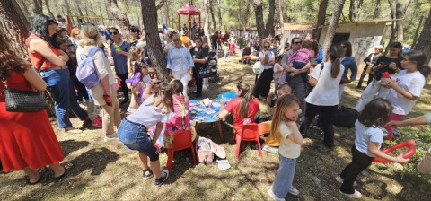 Για πρώτη φορά – ένας νέος θεσμός γεννιέται στον Δήμο μας! Η πρώτη Πρωτομαγιάτικη γιορτή στο δάσος της Κιάφας είναι γεγονός και ανοίγει τον δρόμο για έναν νέο θεσμό εξωστρέφειας, πολιτισμού και συμμετοχής!