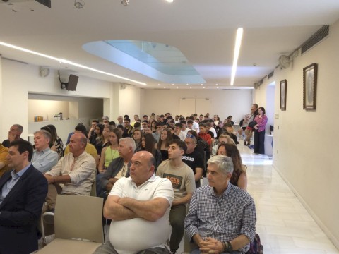 Στον Δήμο Μάνδρας - Ειδυλλίας πραγματοποιήθηκαν Βραβεύσεις Μαθητών/τριών της Δυτικής Αττικής με Πανελλήνιες και Παγκόσμιες Διακρίσεις στον Αθλητισμό, από την Δευτεροβάθμια Εκπαίδευση Δυτικής Αττικής
