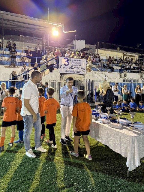 Όταν ο Αθλητισμός Ενώνει: Μεγάλη συμμετοχή και ισχυρά παιδαγωγικά μηνύματα στα σχολικά τουρνουά ποδοσφαίρου και μπάσκετ του Δήμου Μάνδρας-Ειδυλλίας