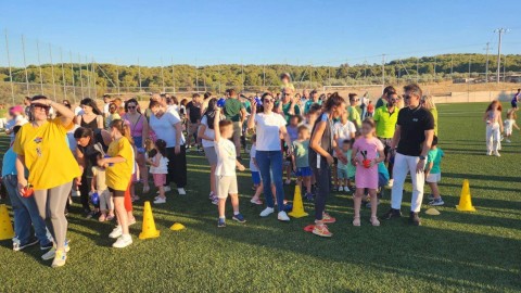 Η τελετή λήξης των παιδικών σταθμών έγινε γιορτή αγάπης και ελπίδας - Με μεγάλη επιτυχία πραγματοποιήθηκε η Γιορτή Λήξης της Σχολικής Χρονιάς του Δήμου Μάνδρας – Ειδυλλίας στο Γήπεδο Βαλαρίας