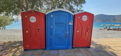 Ο Δήμος Μάνδρας – Ειδυλλίας αναβαθμίζει τις παραλίες Πόρτο Γερμενό & Ψάθα με σύγχρονες χημικές τουαλέτες – Έργο υγειονομικής προστασίας και καθολικής προσβασιμότητας