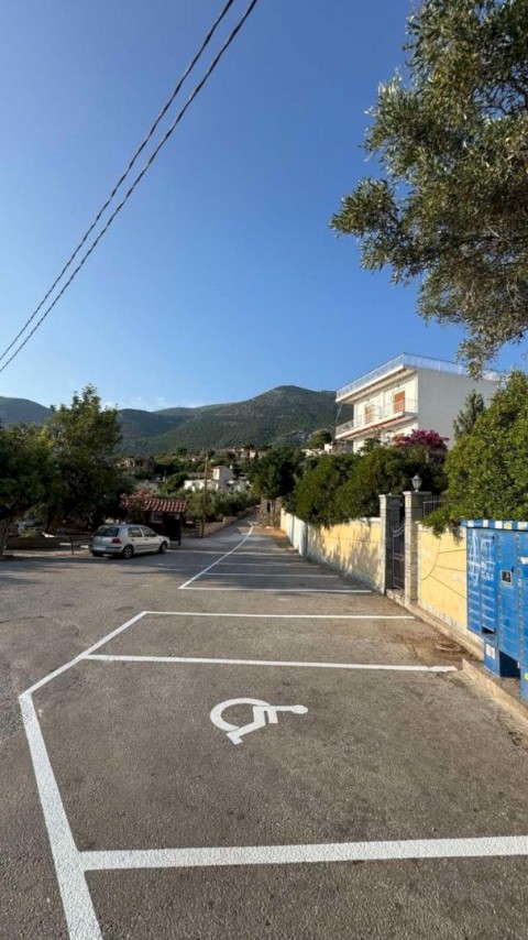 25 χρόνια εγκατάλειψης μετατρέπονται σε στολίδι – Το Πόρτο Γερμενό ξαναγεννιέται με την πρώτη παιδική χαρά, χώρους πρασίνου και νέο πάρκινγκ