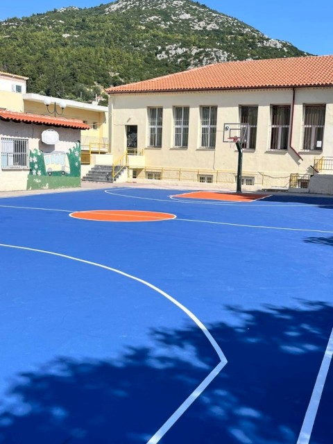 Μετά από πολλά χρόνια αδράνειας, το Δημοτικό Σχολείο Βιλίων μεταμορφώνεται με διαρκείς παρεμβάσεις μας σε ασφαλές και σύγχρονο σχολικό περιβάλλον.