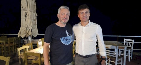 Όσα η… μουσική ονειρεύεται: Ο Αλκίνοος Ιωαννίδης μάγεψε το κατάμεστο Πόρτο Γερμενό κάτω από τον Αυγουστιάτικο ουρανό