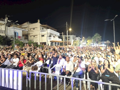 Όσα η… μουσική ονειρεύεται: Ο Αλκίνοος Ιωαννίδης μάγεψε το κατάμεστο Πόρτο Γερμενό κάτω από τον Αυγουστιάτικο ουρανό