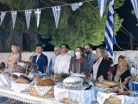 Δεκαπενταύγουστος πίστης και ενότητας – Με λαμπρότητα, σεβασμό και κατάνυξη εορτάστηκε η Κοίμηση της Θεοτόκου σε κάθε γωνιά του Δήμου Μάνδρας – Ειδυλλίας