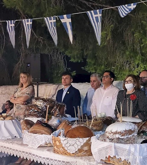 Δεκαπενταύγουστος πίστης και ενότητας – Με λαμπρότητα, σεβασμό και κατάνυξη εορτάστηκε η Κοίμηση της Θεοτόκου σε κάθε γωνιά του Δήμου Μάνδρας – Ειδυλλίας