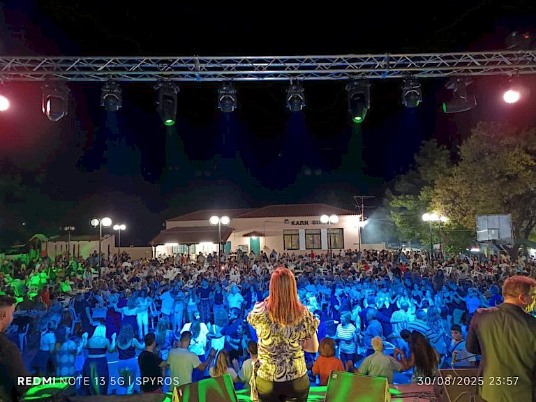 Η Οινόη πλημμύρισε μελωδίες, χορό και άρωμα κρασιού – Μεγάλη επιτυχία της Γιορτής Κρασιού 2025