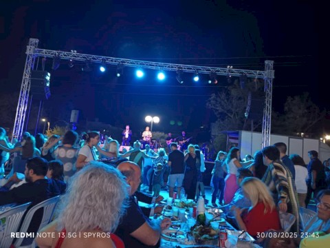 Η Οινόη πλημμύρισε μελωδίες, χορό και άρωμα κρασιού – Μεγάλη επιτυχία της Γιορτής Κρασιού 2025