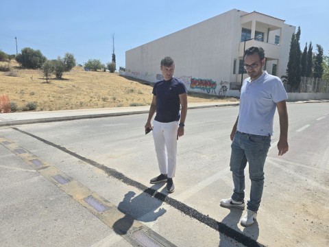 Ο Δήμος Μάνδρας – Ειδυλλίας χαράζει νέα εποχή στην οδική ασφάλεια: Έξυπνες πρότυπες διαβάσεις έξω από τα σχολεία για την προστασία μαθητών και πολιτών