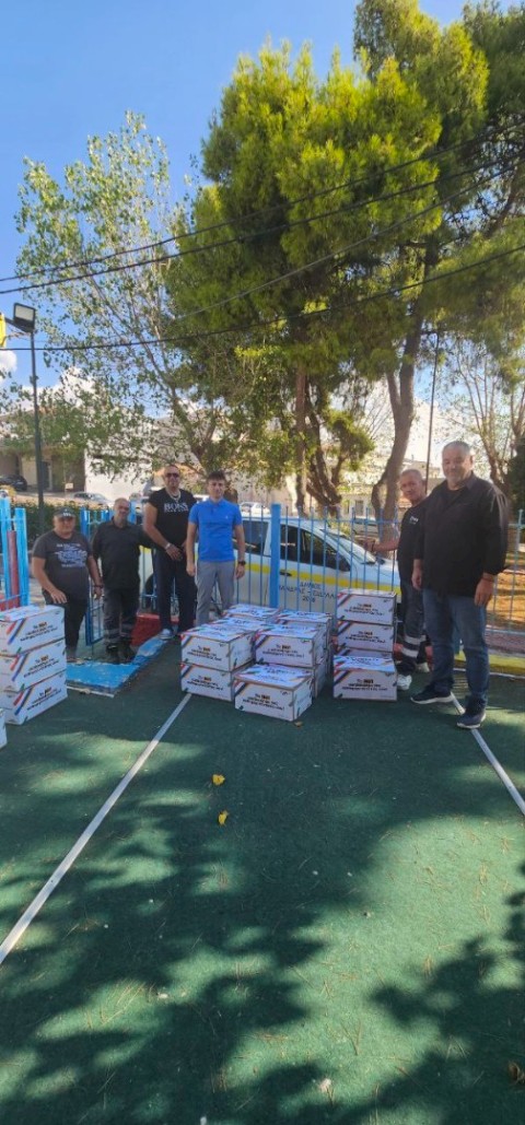 Δήμος Μάνδρας – Ειδυλλίας: Ένα κύμα αγάπης που μεγαλώνει – 55 νέοι φοιτητές αγκαλιάζονται από τα Student Box που ταξιδεύουν σε όλη την Ελλάδα