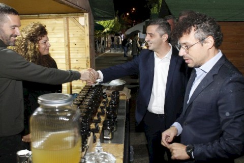 Η γη των Ερυθρών έδωσε καρπούς επιτυχίας – Μια μεγάλη γιορτή παράδοσης, δημιουργίας και προόδου στη 1η Έκθεση Αγροτικών Προϊόντων