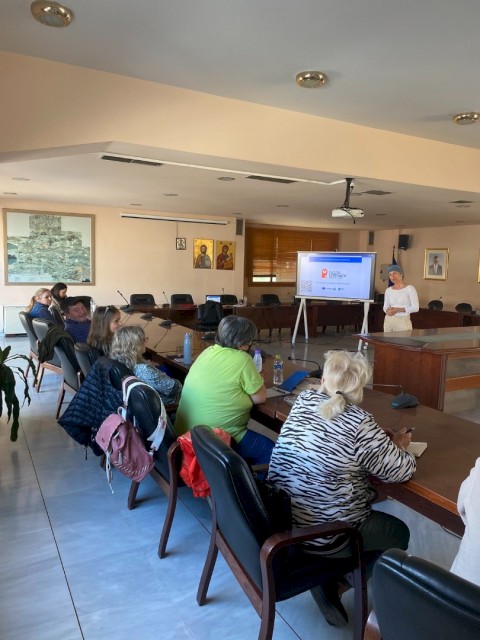 Νέο Πρόγραμμα εκπαίδευσης στις ψηφιακές δεξιότητες για ωφελούμενους των Κέντρων Κοινότητας των Δήμων  της Περιφέρειας Αττικής.