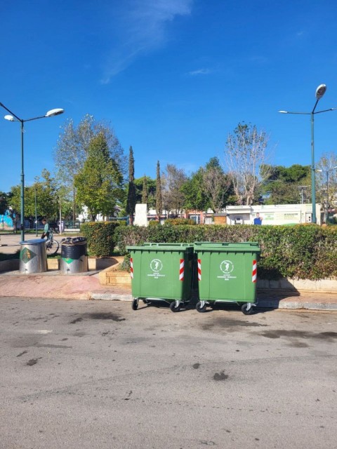 400 νέοι κάδοι ενισχύουν το δίκτυο καθαριότητας του Δήμου Μάνδρας–Ειδυλλίας