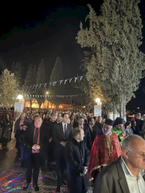 Η Μάνδρα τίμησε την Αγία Αικατερίνη με λαμπρότητα και συγκίνηση - Πλήθος κόσμου στην πανηγυρική τελετή και την περιφορά της Ιεράς Εικόνας