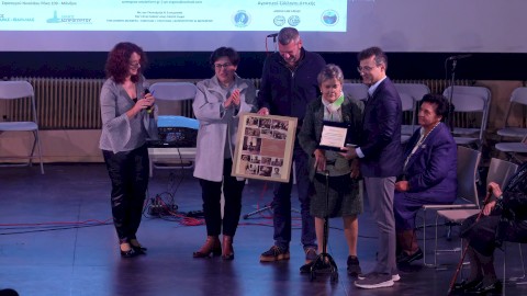 Η Δυτική Αττική υποκλίθηκε στην Αγρότισσα – Συγκινητική βραδιά τιμής στο Δημοτικό Θέατρο Μάνδρας