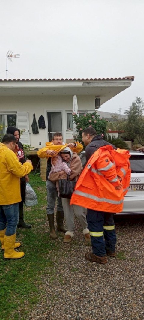 Η Μάνδρα στάθηκε όρθια απέναντι στο ακραίο φαινόμενο “Byron”