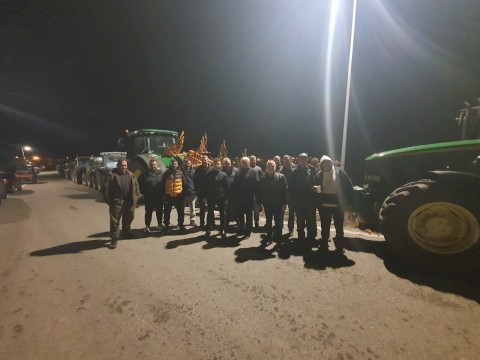 Σταθερός αρωγός των αγροτών ο Δήμαρχος Αρμόδιος Γ. Δρίκος – Παρών στα μπλόκα των Ερυθρών και σε κάθε κρίσιμη στιγμή