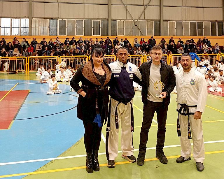 Εκεί που ο Αθλητισμός συναντά την Κοινωνική Ευθύνη - Τιμητική βράβευση του Δημάρχου Μάνδρας-Ειδυλλίας Αρμοδίου Γ. Δρίκου από τους Αθλητικούς Συλλόγους της περιοχής για την έμπρακτη στήριξη του