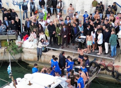 Με λαμπρότητα, σεβασμό και ενότητα ο εορτασμός της μεγάλης Δεσποτικής εορτής σε όλους τις Δημοτικές Ενότητες