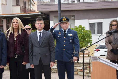 Η Μάνδρα κράτησε άσβεστη τη μνήμη του ήρωα Αντιπτεράρχου Νικολάου Νέζη