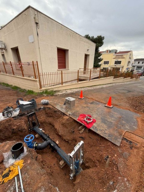 Η Μάνδρα γυρίζει σελίδα: Τέλος στον καρκινογόνο αμίαντο ύδρευσης μετά από έξι δεκαετίες