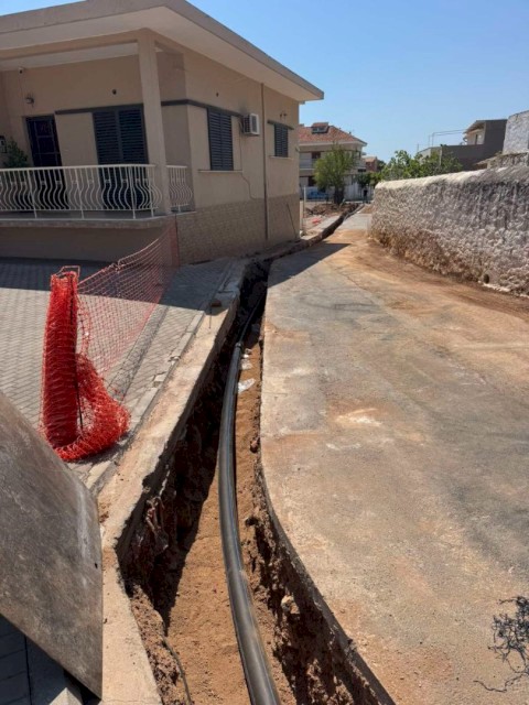 Η Μάνδρα γυρίζει σελίδα: Τέλος στον καρκινογόνο αμίαντο ύδρευσης μετά από έξι δεκαετίες