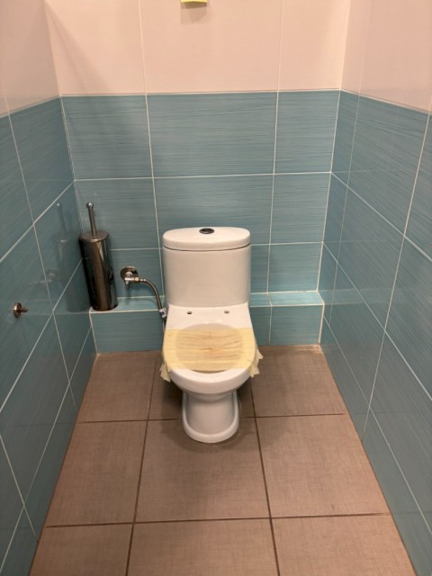 Η αλληλεγγύη ξαναχτίζει ένα σπίτι στη Μάνδρα - Ο Δήμαρχος Αρμόδιος Γ. Δρίκος αποκαθιστά πλήρως την πυρόπληκτη κατοικία με προσωπική χορηγία — χωρίς καμία επιβάρυνση του δημοτικού προϋπολογισμού