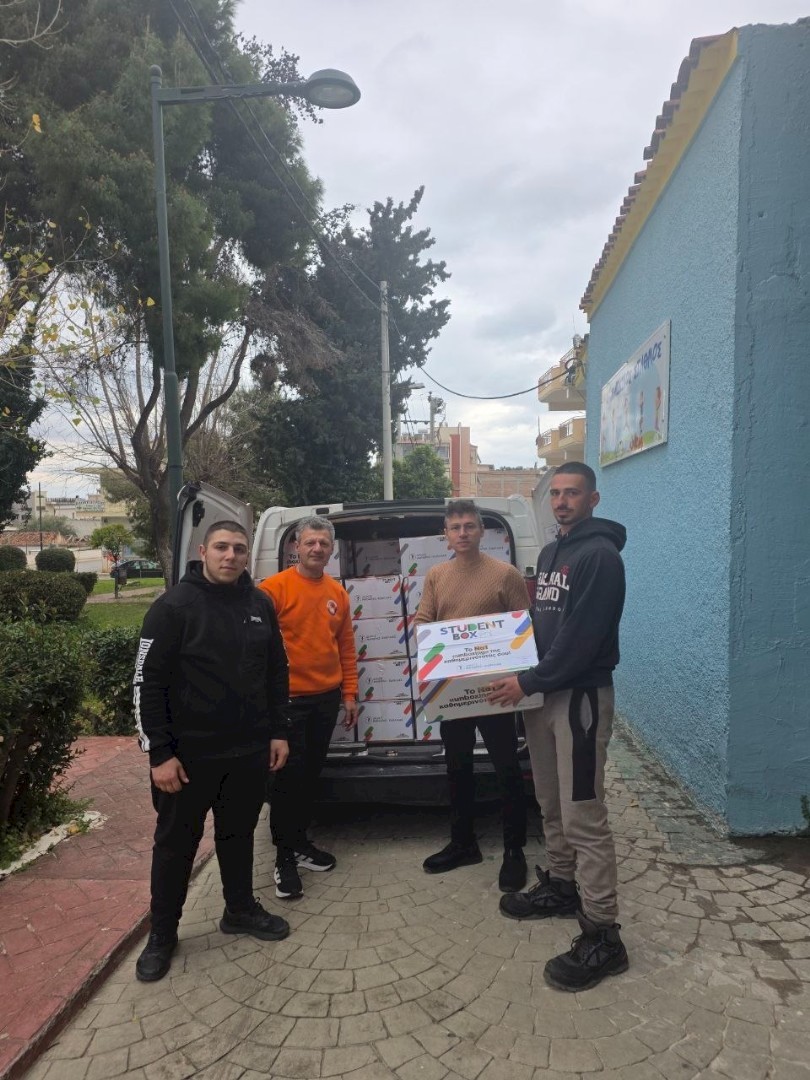 Νέα αποστολή «Student Box»: 3η για το ακαδημαϊκό έτος 2025–2026 – Κανένας φοιτητής δεν μένει μόνος, η στήριξη του Δημάρχου Αρμοδίου Γ. Δρίκου αγκαλιάζει και ενισχύει περισσότερους νέους