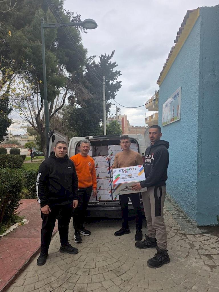 Νέα αποστολή «Student Box»: 3η για το ακαδημαϊκό έτος 2025–2026 – Κανένας φοιτητής δεν μένει μόνος, η στήριξη του Δημάρχου Αρμοδίου Γ. Δρίκου αγκαλιάζει και ενισχύει περισσότερους νέους