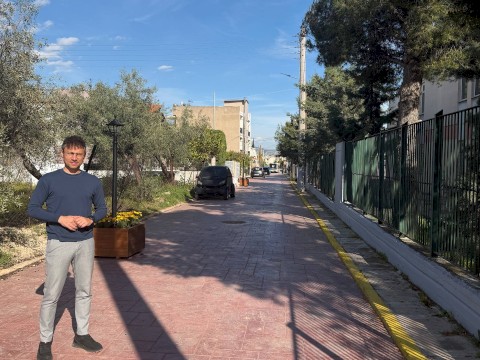 Όταν το αυτονόητο γίνεται πράξη, μετά από τριάντα χρόνια - Νέος πεζόδρομος μπροστά στο 4ο Δημοτικό Σχολείο της Συνοικίας Παπακώστα, για την ασφάλεια και την καθημερινότητα μαθητών, γονέων και κατοίκων