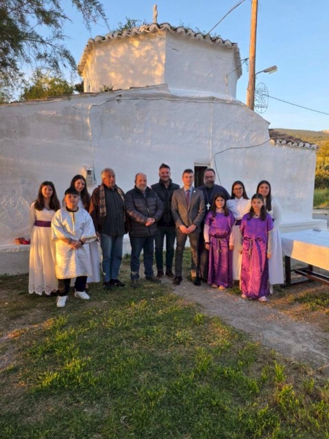 Μεγάλη Παρασκευή: Με κατάνυξη και  συγκίνηση χιλιάδες πιστοί βίωσαν προσήλθαν στις εκκλησίες όλων των Ενοτήτων και «βίωσαν» την κορύφωση του Θείου Δράματος.