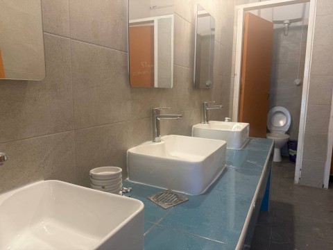 Ολοκληρωμένες παρεμβάσεις στο 1ο Δημοτικό Σχολείο Μάνδρας μετά απο 40 χρόνια αναμονής