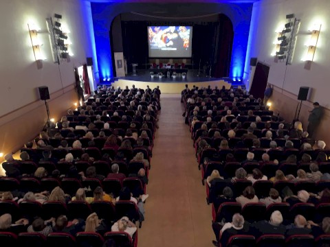 Ο Δήμος Μάνδρας-Ειδυλλίας τίμησε τον Μακαριστό Μητροπολίτη Γόρτυνος και Μεγαλοπόλεως κυρό Ιερεμία με μια βραδιά ουσίας και συγκίνησης