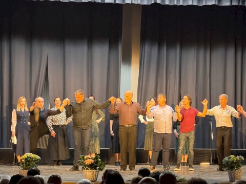 Ο Δήμος Μάνδρας-Ειδυλλίας τίμησε τον Μακαριστό Μητροπολίτη Γόρτυνος και Μεγαλοπόλεως κυρό Ιερεμία με μια βραδιά ουσίας και συγκίνησης