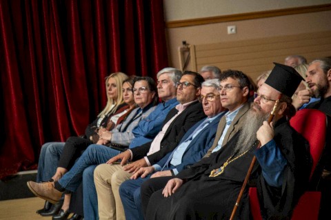 Ο Δήμος Μάνδρας-Ειδυλλίας τίμησε τον Μακαριστό Μητροπολίτη Γόρτυνος και Μεγαλοπόλεως κυρό Ιερεμία με μια βραδιά ουσίας και συγκίνησης