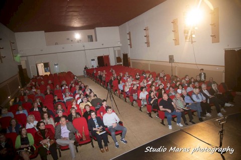 «Όταν η σκηνή γίνεται καθρέφτης της ανθρώπινης ψυχής και φωτίζει τις πιο δύσκολες εξισώσεις της ζωής»