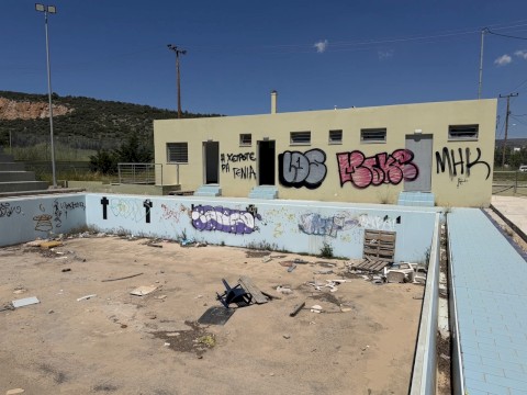 «Από σύμβολο εγκατάλειψης σε σύμβολο προοπτικής» - Το Δημοτικό Κολυμβητήριο Μάνδρας εισέρχεται στην τελική φάση αποπεράτωσης και σύντομα θα παραδοθεί λειτουργικό και ασφαλές στους πολίτες ύστερα από σχεδόν δύο δεκαετίες αναμονής
