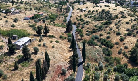 Ερυθρές: Μία εκκρεμότητα 46 ετών κλείνει οριστικά – Δρόμοι που υπήρχαν μόνο στα σχέδια γίνονται πραγματικότητα
