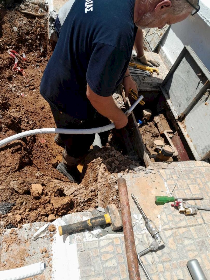 &Alpha;&pi;&omicron;&kappa;&alpha;&tau;&alpha;&sigma;&tau;ά&theta;&eta;&kappa;&epsilon; &eta; &beta;&lambda;ά&beta;&eta; &sigma;&tau;&omicron;&nu; &kappa;&epsilon;&nu;&tau;&rho;&iota;&kappa;ό &alpha;&gamma;&omega;&gamma;ό ύ&delta;&rho;&epsilon;&upsilon;&sigma;&eta;&sigmaf; &tau;&eta;&sigmaf; &Mu;ά&nu;&delta;&rho;&alpha;&sigmaf;