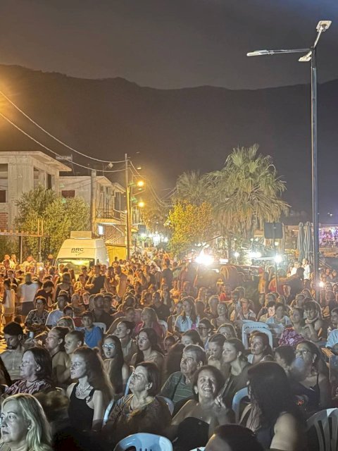 &Sigma;&tau;&omicron; &Pi;ό&rho;&tau;&omicron; &Gamma;&epsilon;&rho;&mu;&epsilon;&nu;ό &chi;&tau;ύ&pi;&eta;&sigma;&epsilon; &xi;&alpha;&nu;ά &delta;&upsilon;&nu;&alpha;&tau;ά &eta; &kappa;&alpha;&rho;&delta;&iota;ά &tau;&omicron;&upsilon; &kappa;&alpha;&lambda;&omicron;&kappa;&alpha;&iota;&rho;&iota;&omicron;ύ