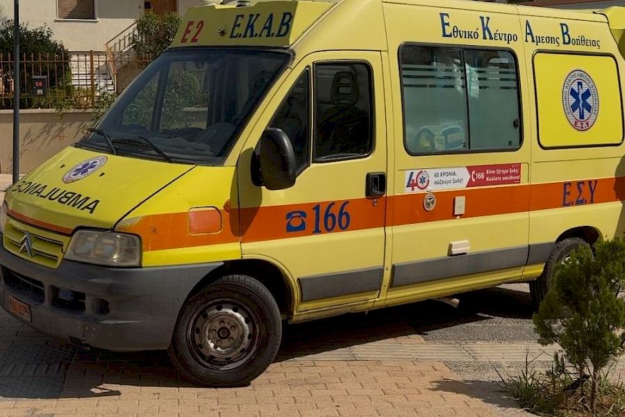 Νέο ασθενοφόρο για τον Δήμο Μάνδρας–Ειδυλλίας – Η δέσμευση έγινε πράξη